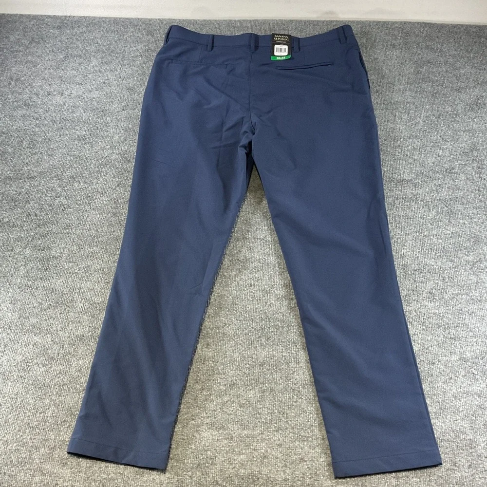 Banana Republic Mens Flat Front Performance Pants Navy Blue 38x32 New